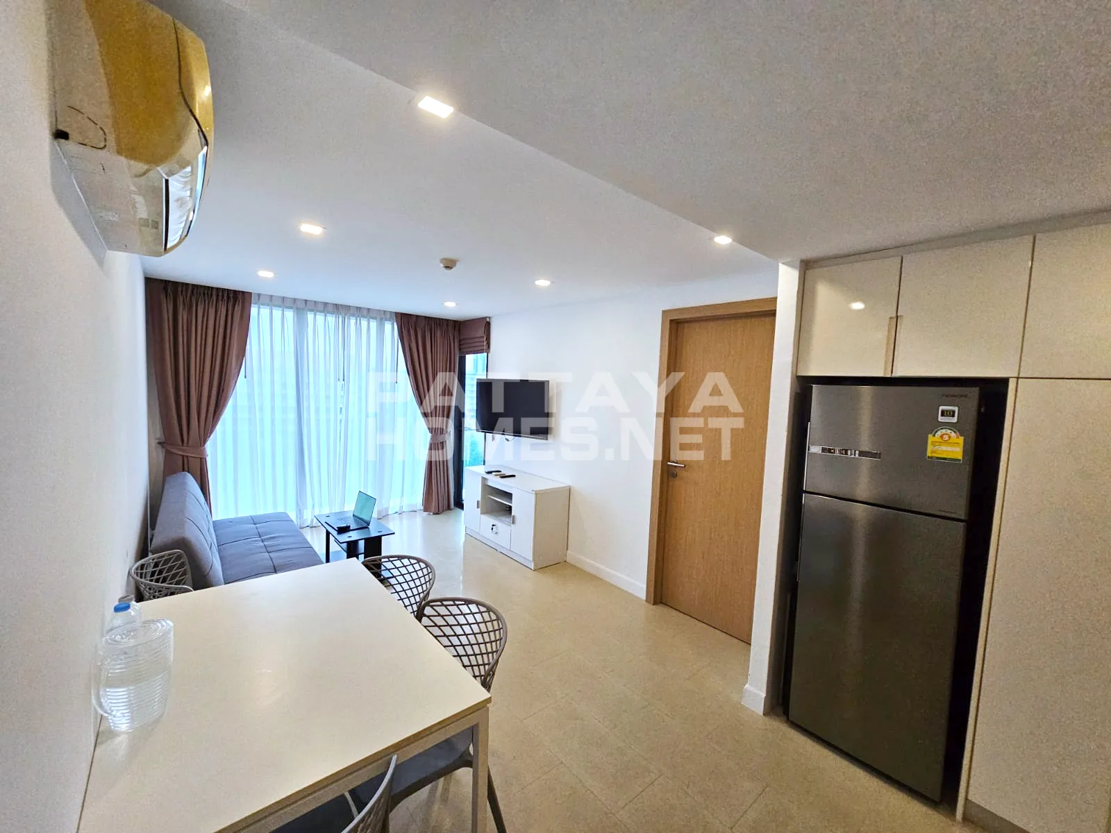 1-bedroom condo for sale in Aurora – 3