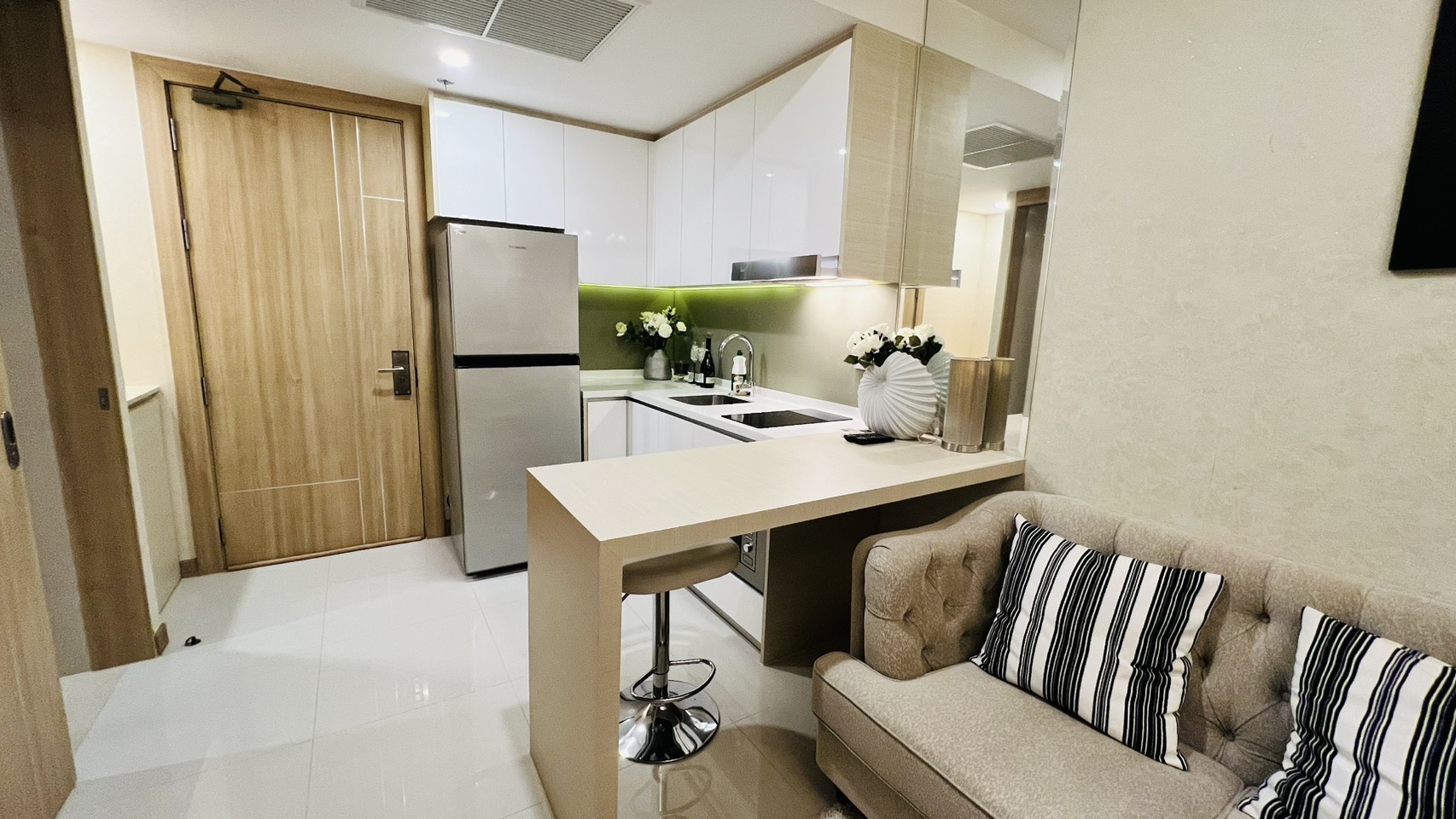 1-bedroom condo for sale in Riviera Jomtien – 2