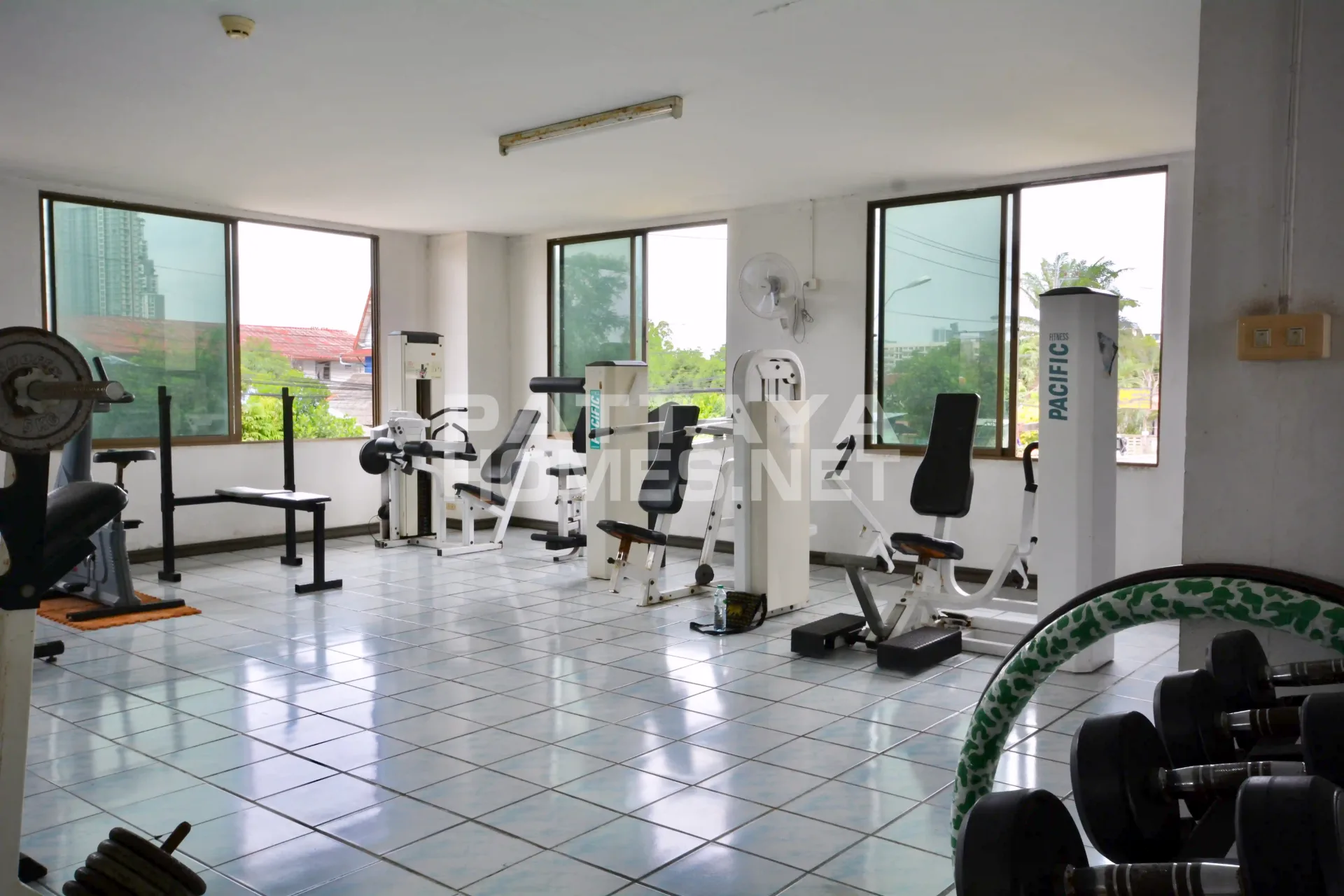 Angket Condominium开间出售 – 4