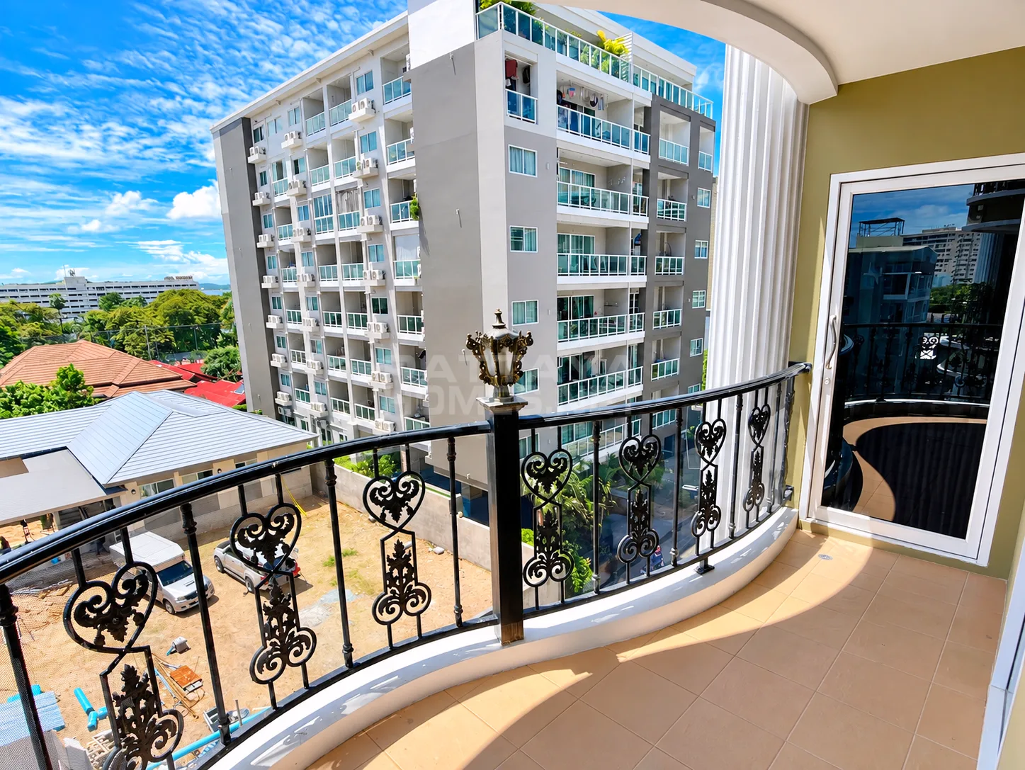 Studio for sale in Siam Oriental Twins – 10