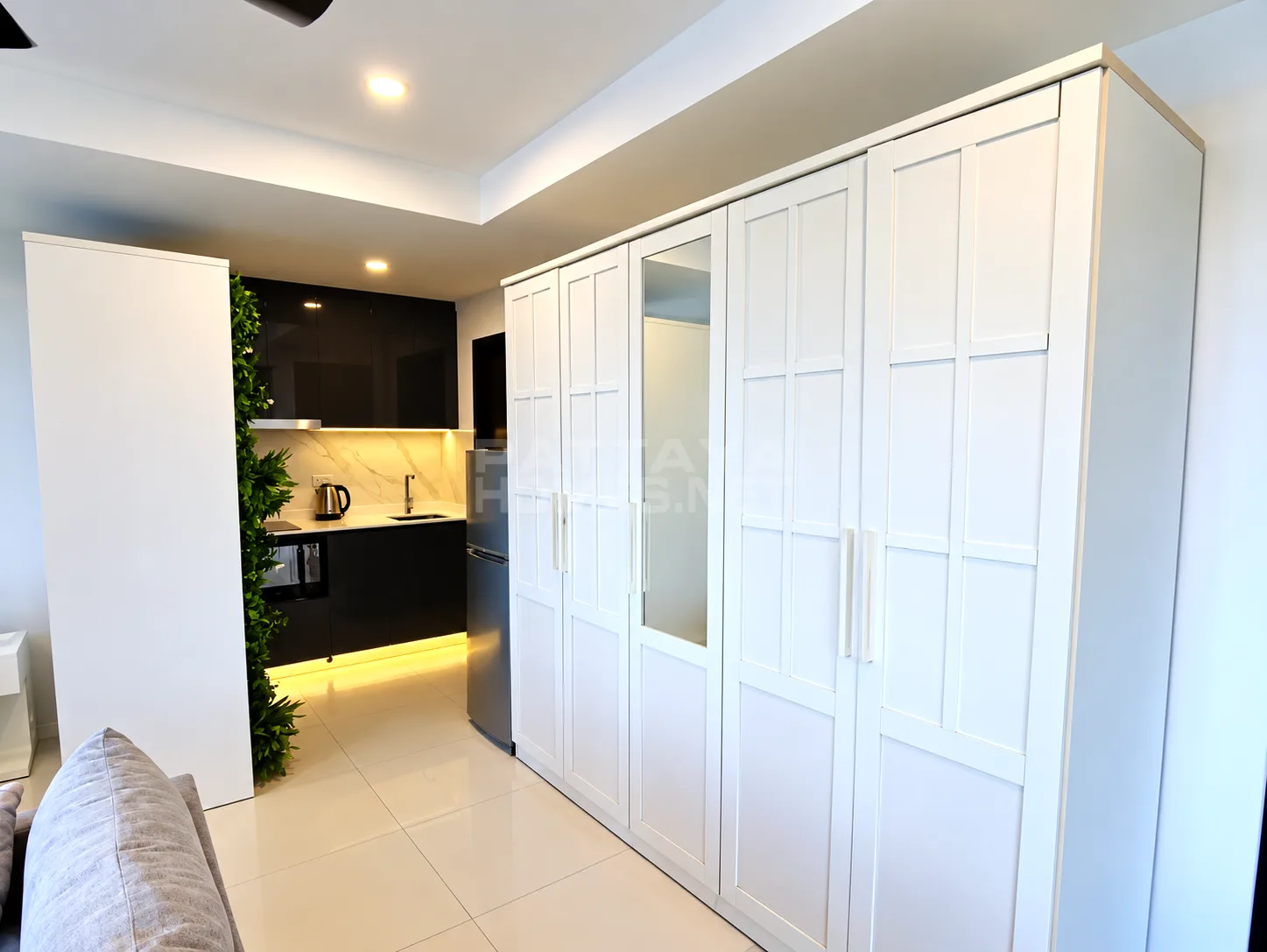 Studio for sale in Siam Oriental Twins – 6