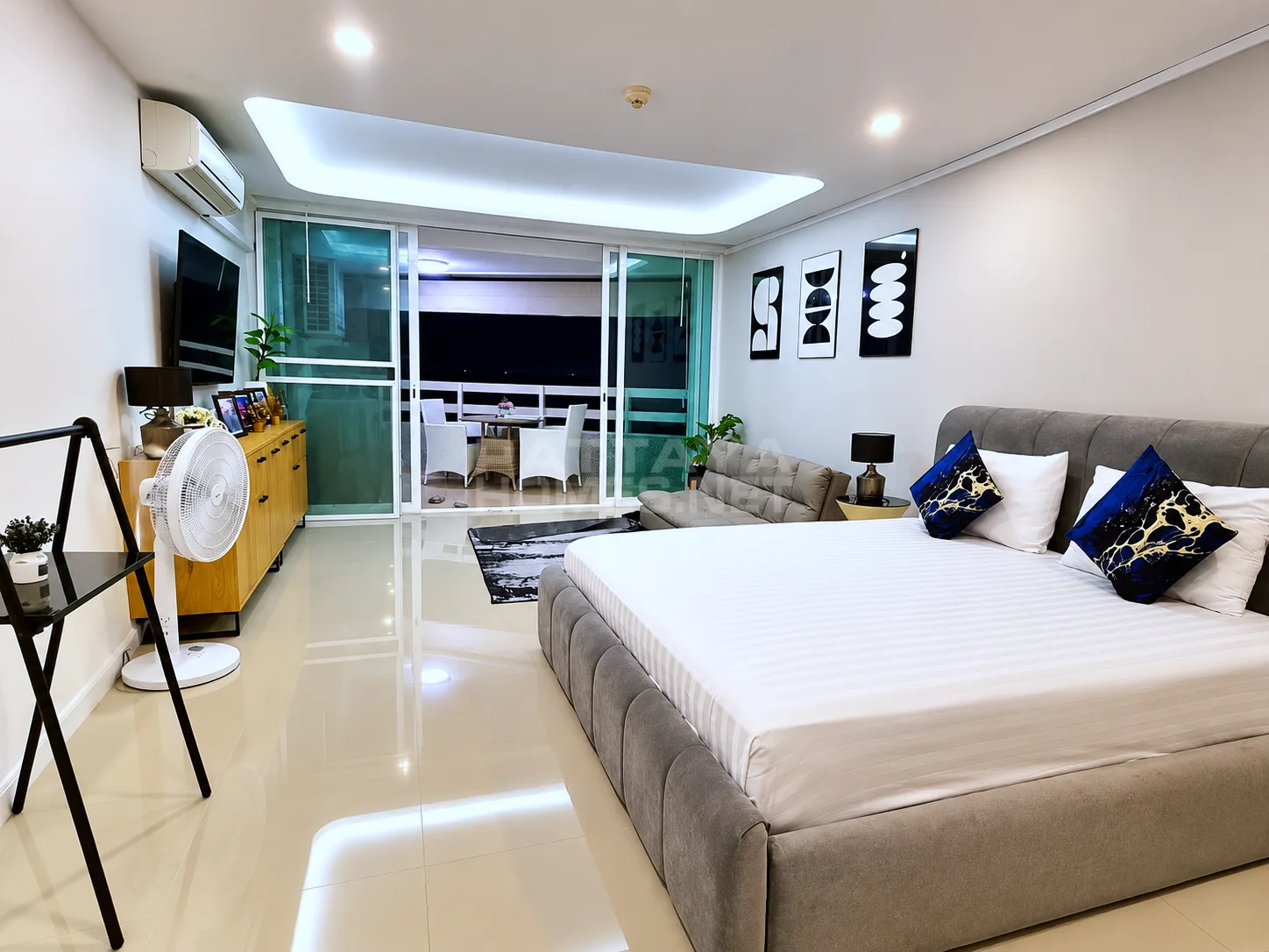 Jomtien Plaza Condotel