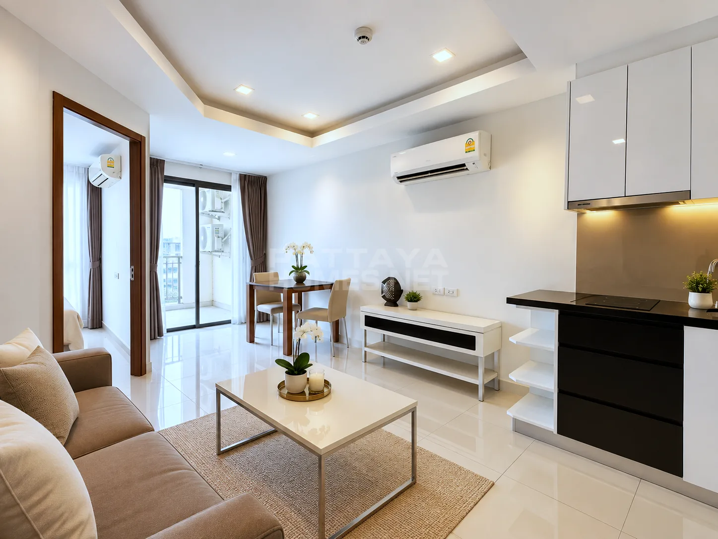Jomtien Plaza Condotel开间出售 – 2