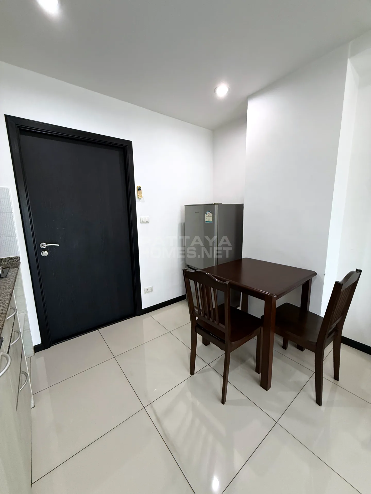 1-bedroom condo for sale in Siam Oriental Garden 2 – 3