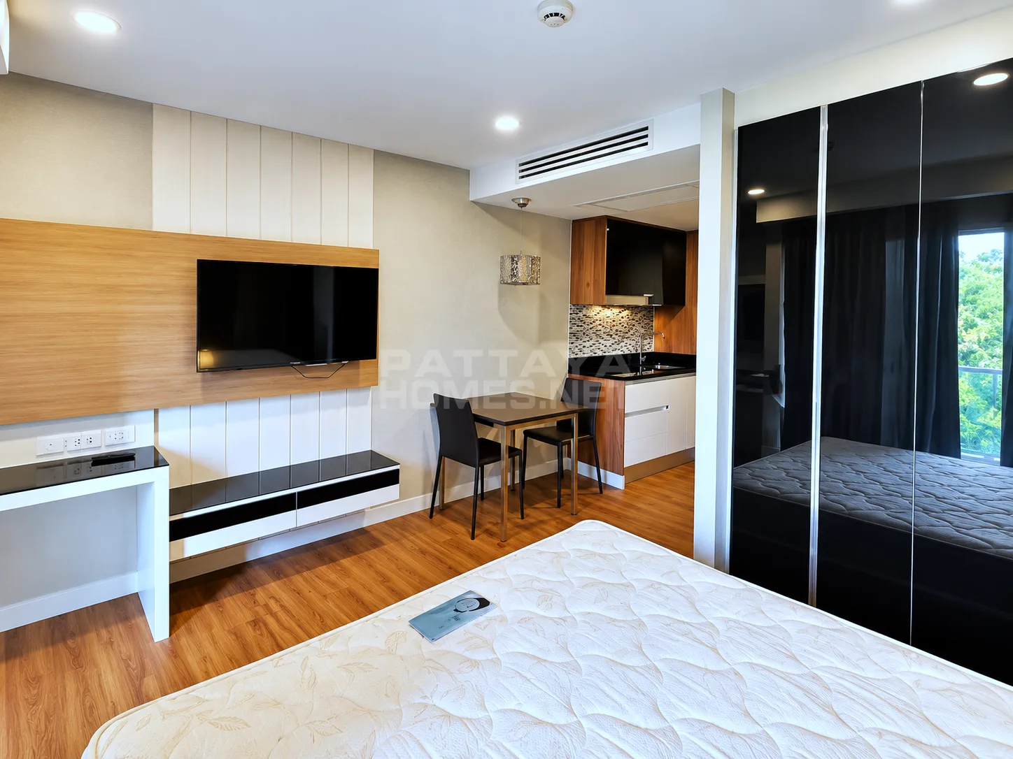 Студия на продажу в Dusit Grand Park 1 – 2