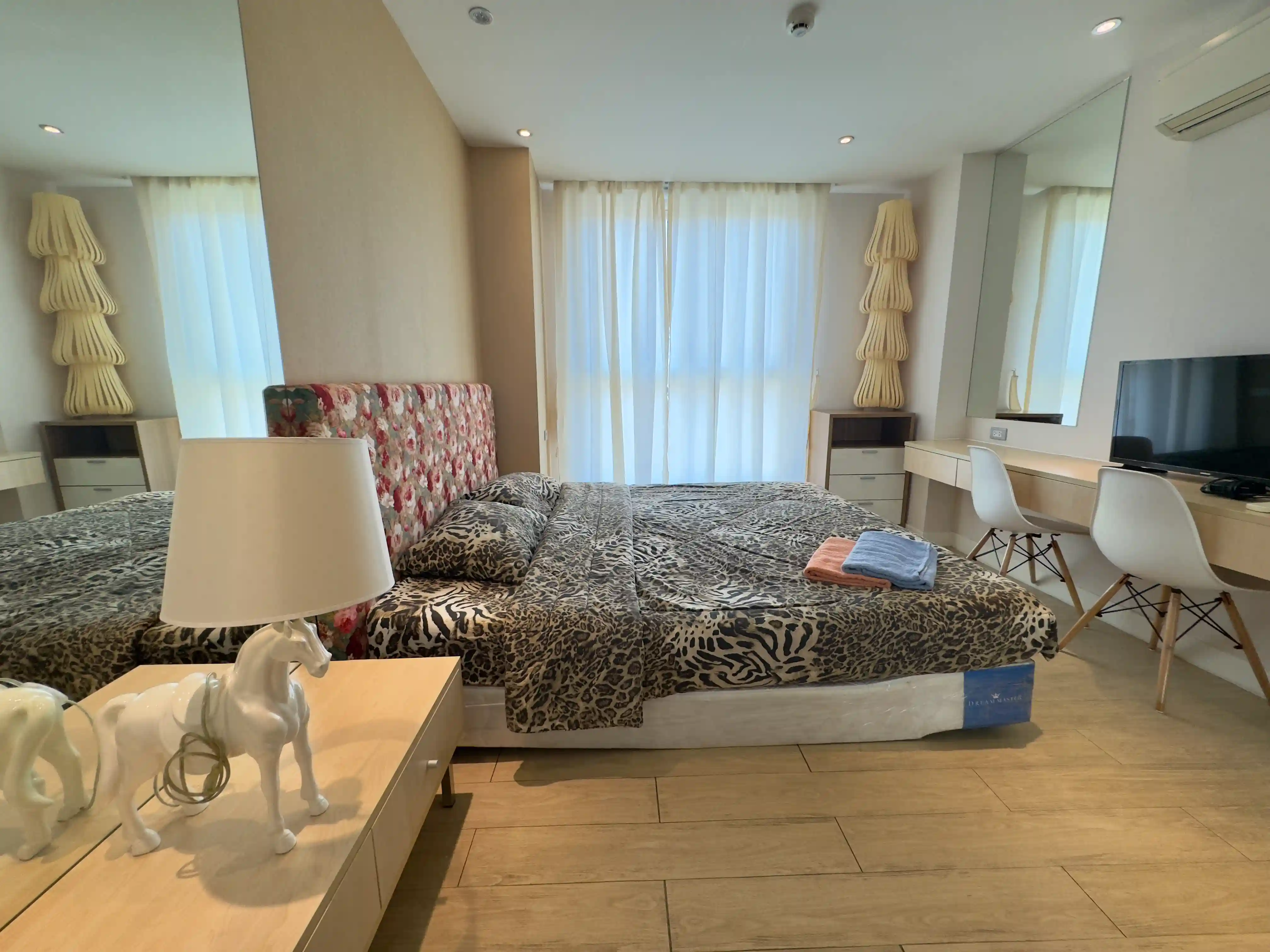 1-bedroom condo for sale in Grande Caribbean – 11
