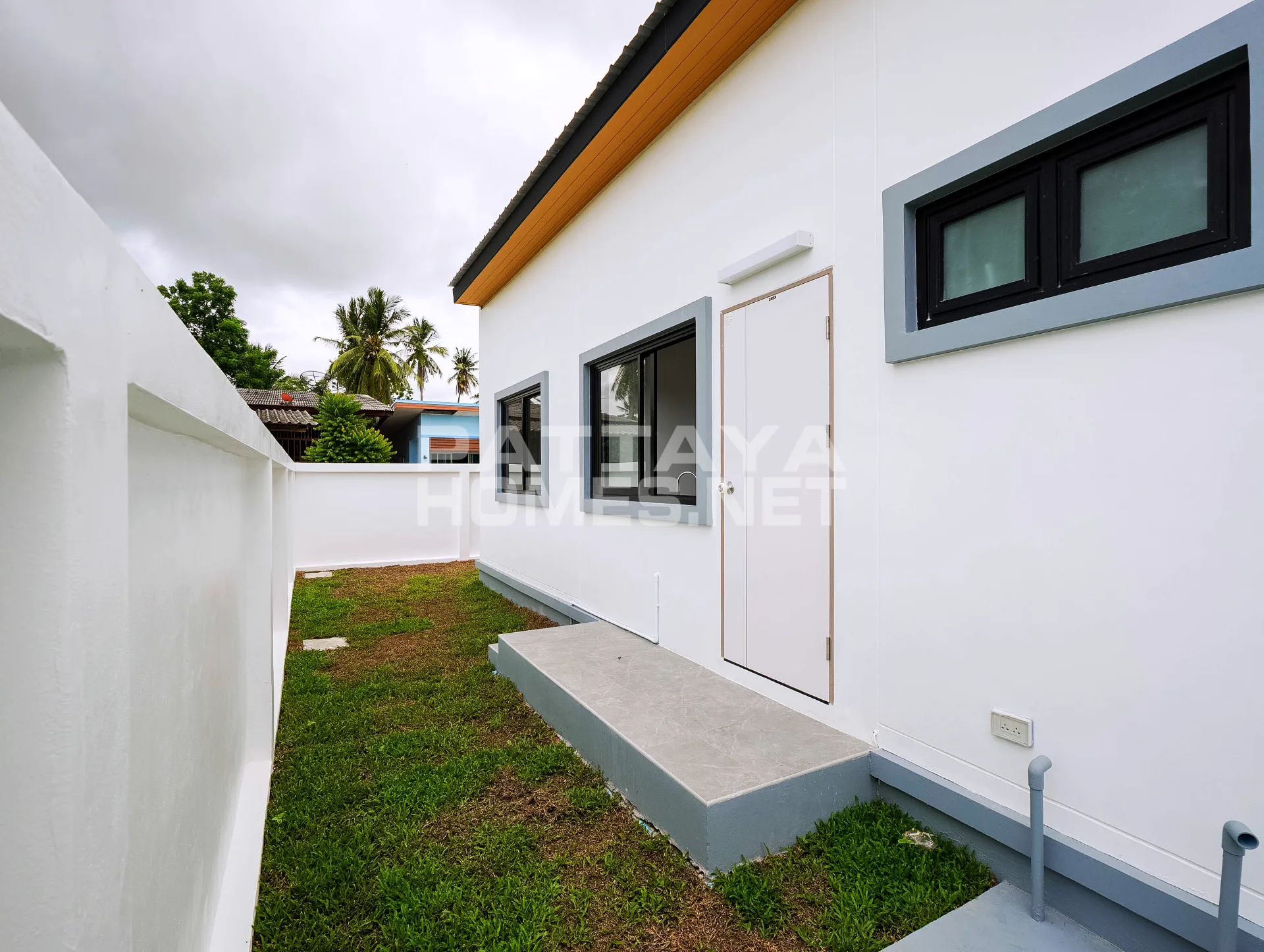House for sale in Detached House 3bed, 2bath, 2 parking space – 13