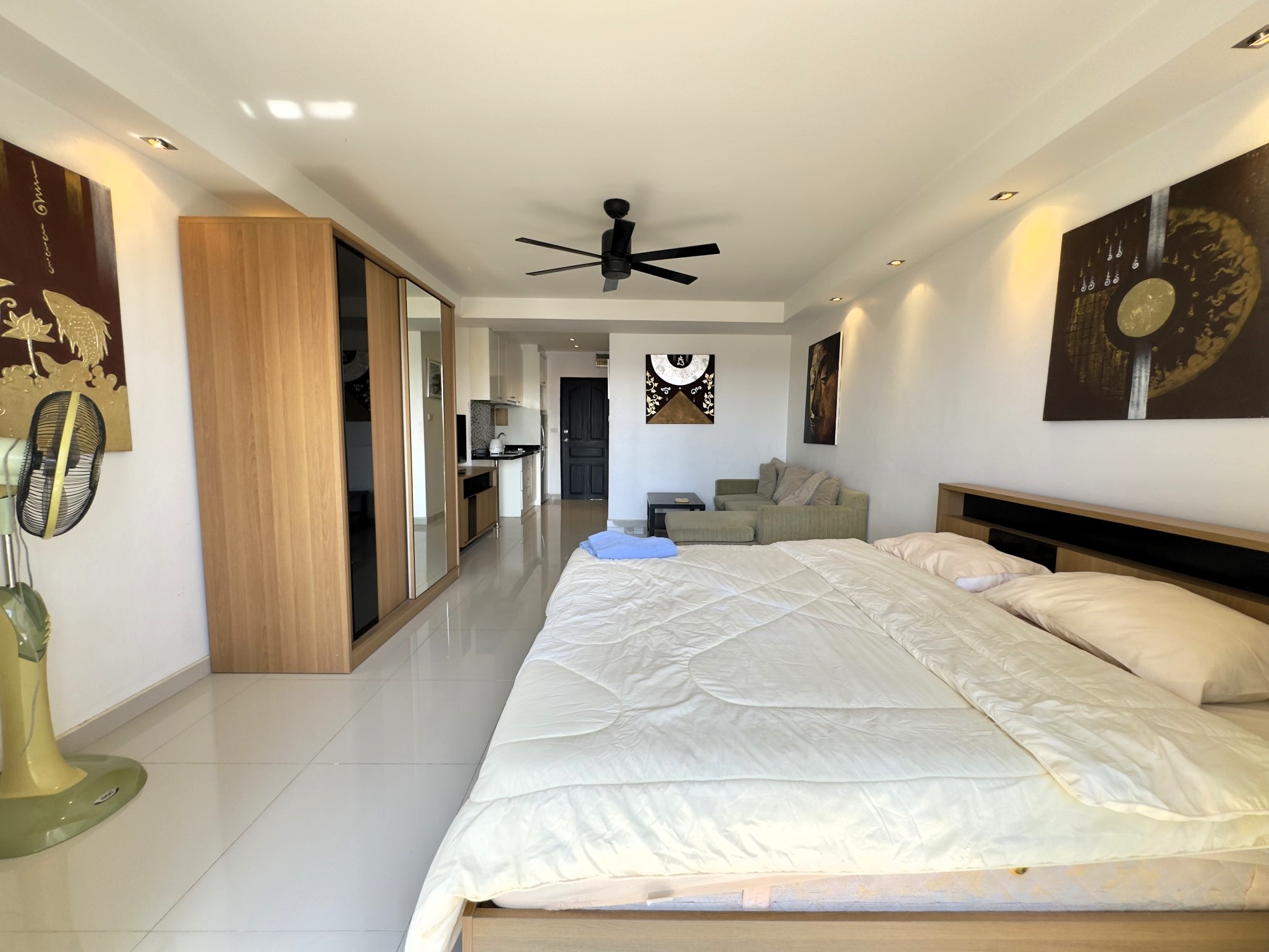 Pattaya Plaza – 1