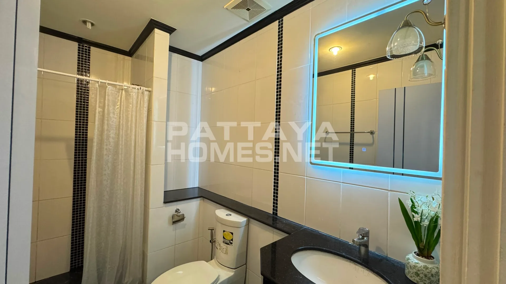 1-bedroom condo for sale in Siam Oriental Twins – 9