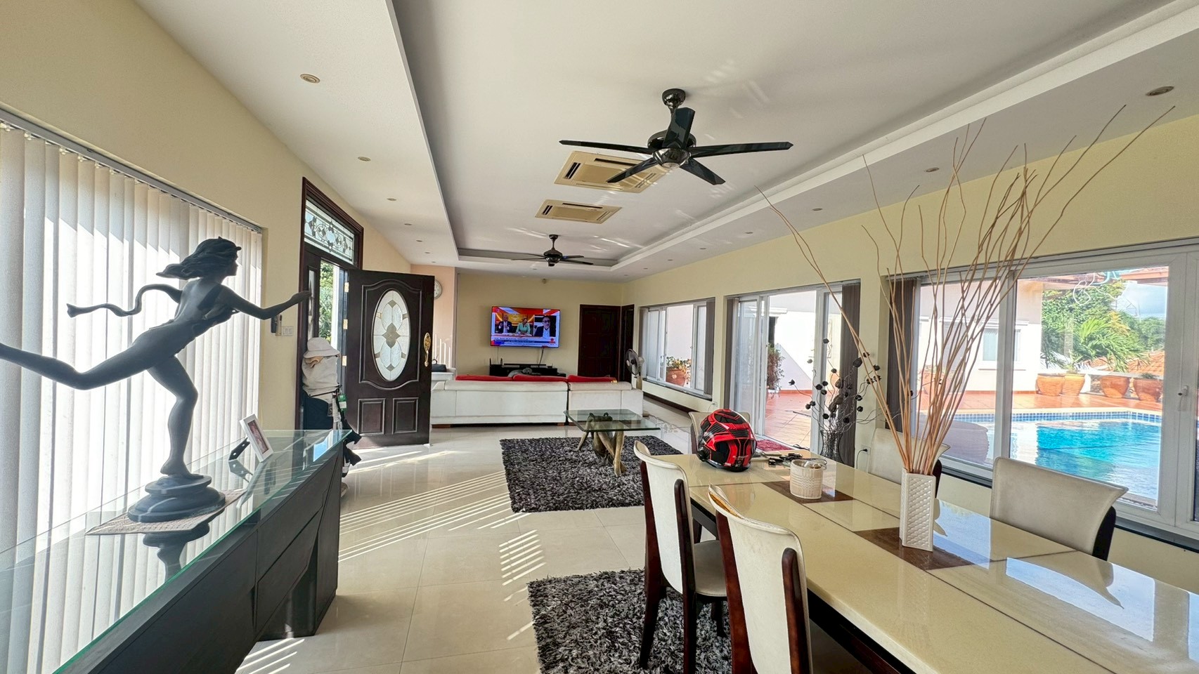 House for sale in Grange Park Pool villa – 3