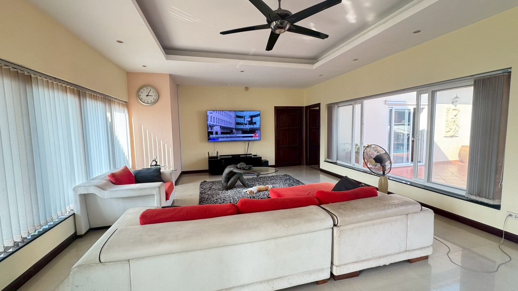Grange Park Pool villa  – 1
