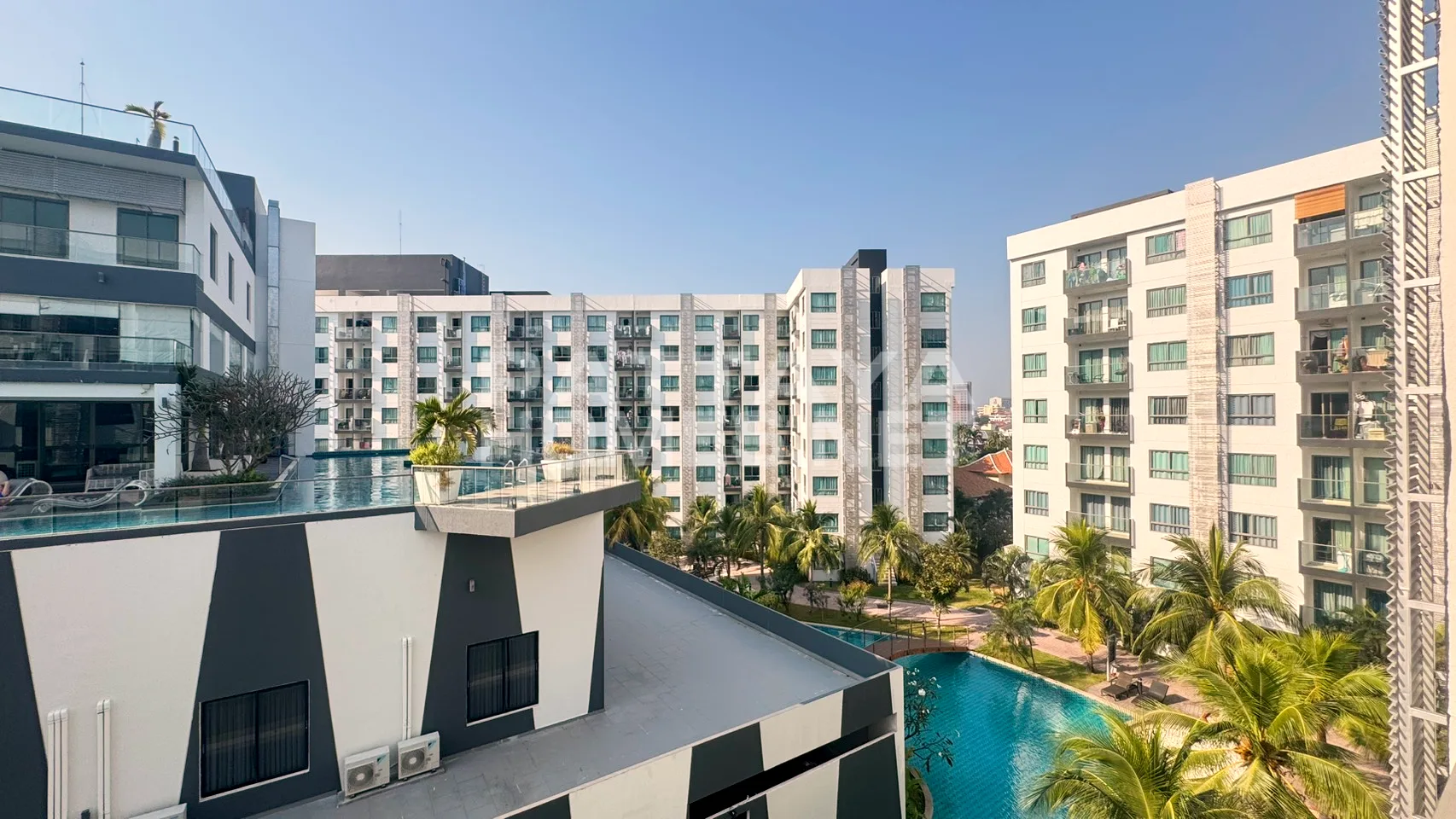คอนโด 1 ห้องนอน ขายที่ Acadia Beach resort – 11